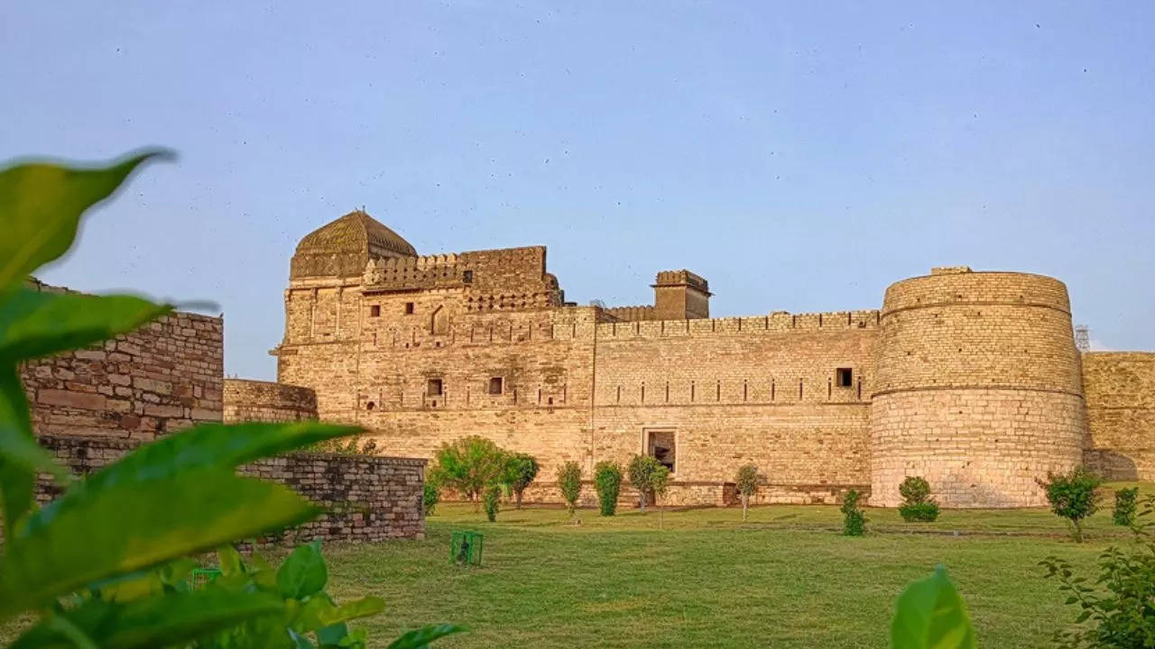 Chanderi Fort