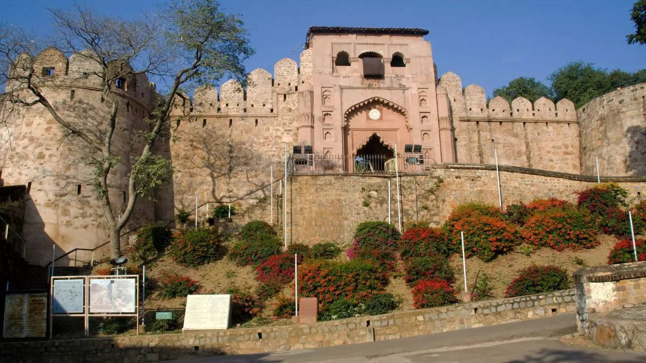 Canva Credit of Jhansi Fort