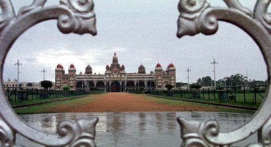 Mysore, Karnataka | The monsoon adds a special charm to Mysore. The majestic Mysore Palace stands out against a spectacular sky and offers a stunning visual treat. The Brindavan Gardens, with its musical fountain shows, become a lovely place to relax, and Chamundi Hill offers panoramic views of the rain-soaked city. Mysore’s rich cultural heritage and magnificent architecture make it a perfect monsoon destination.